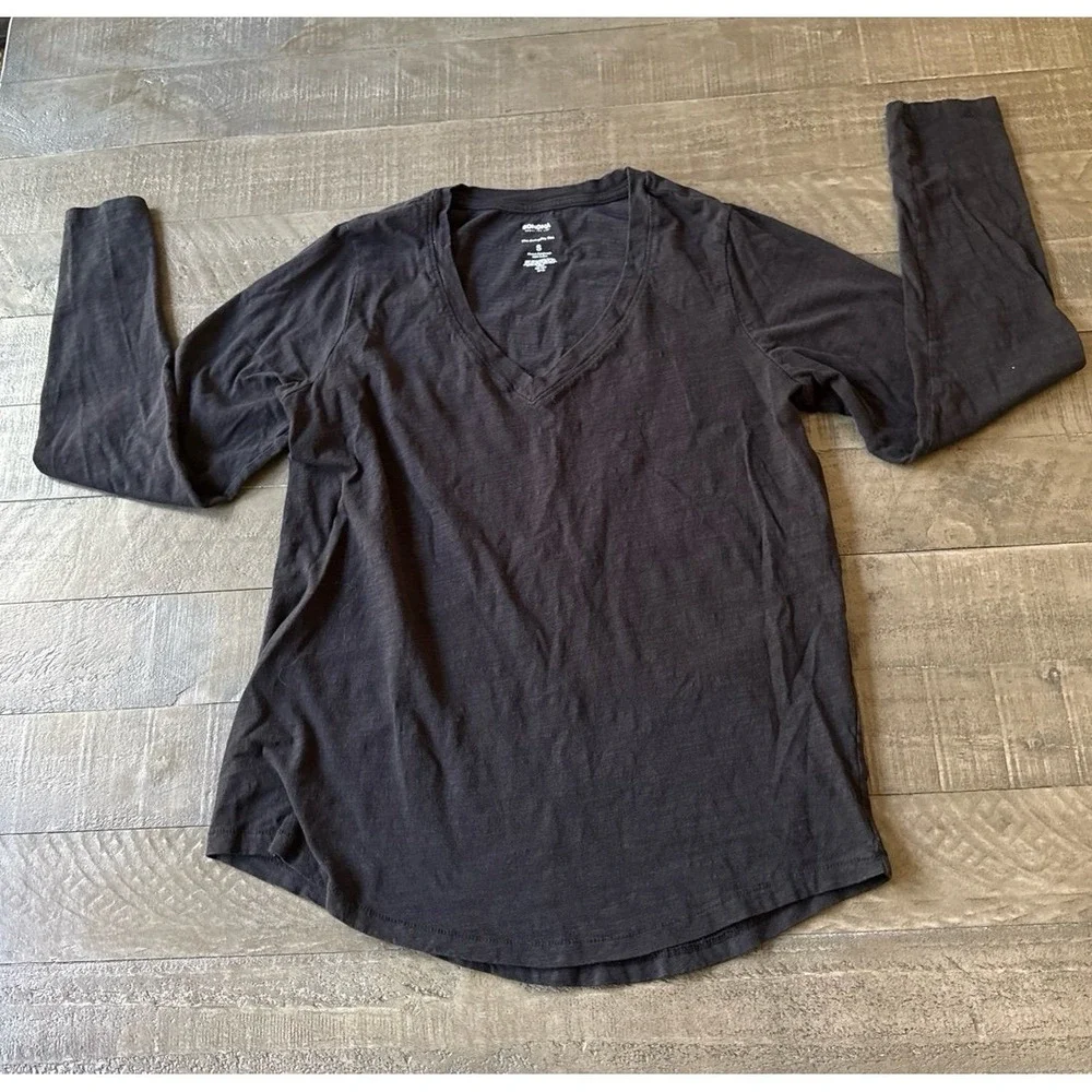 Sonoma Women's Black Everyday Tee V Neck Long Sleeve Tee Size Small - Picture 1 of 9